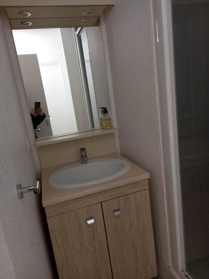Joli T2 Proche Plage Dans Residence La Londe-les-Maures ภายนอก รูปภาพ